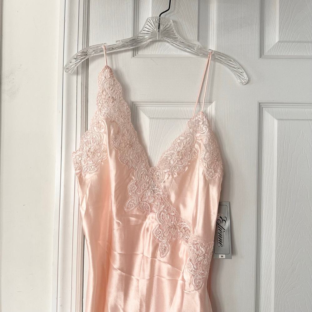 Etienne Peach Satin Vintage Long Robe Beaded Lace Slip Night Gown NWT Medium - Picture 9 of 16